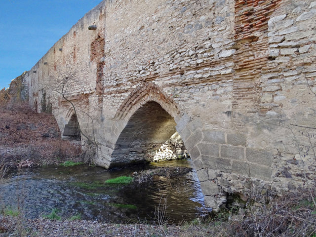 Puente de Valladolid en Arévalo