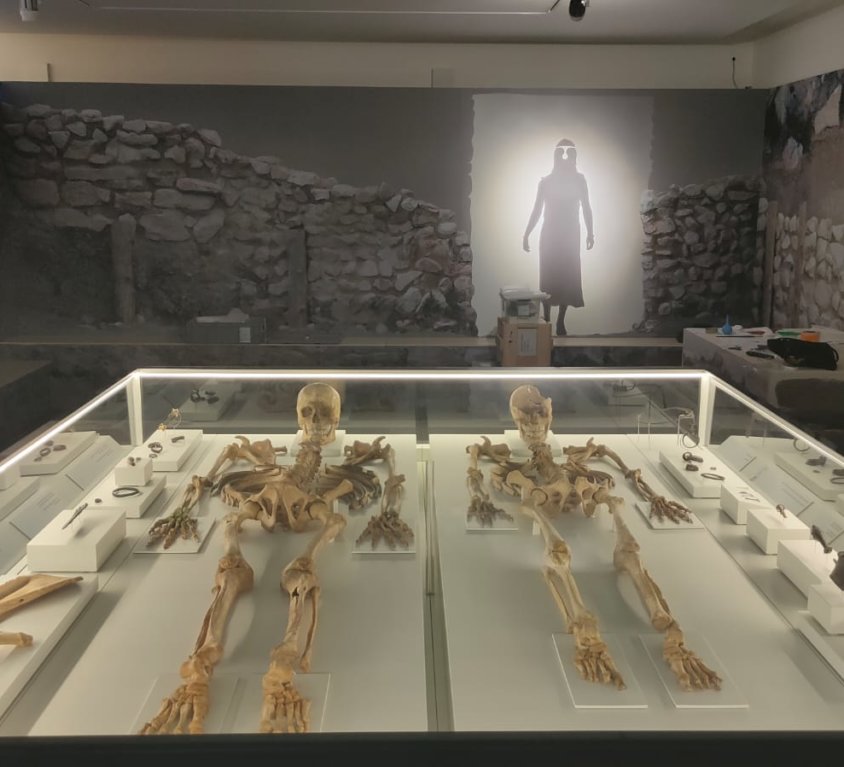 Nueva museografía del museo de la ciudad de Mula: sala La Almoloya. El primer parlamento de Europa