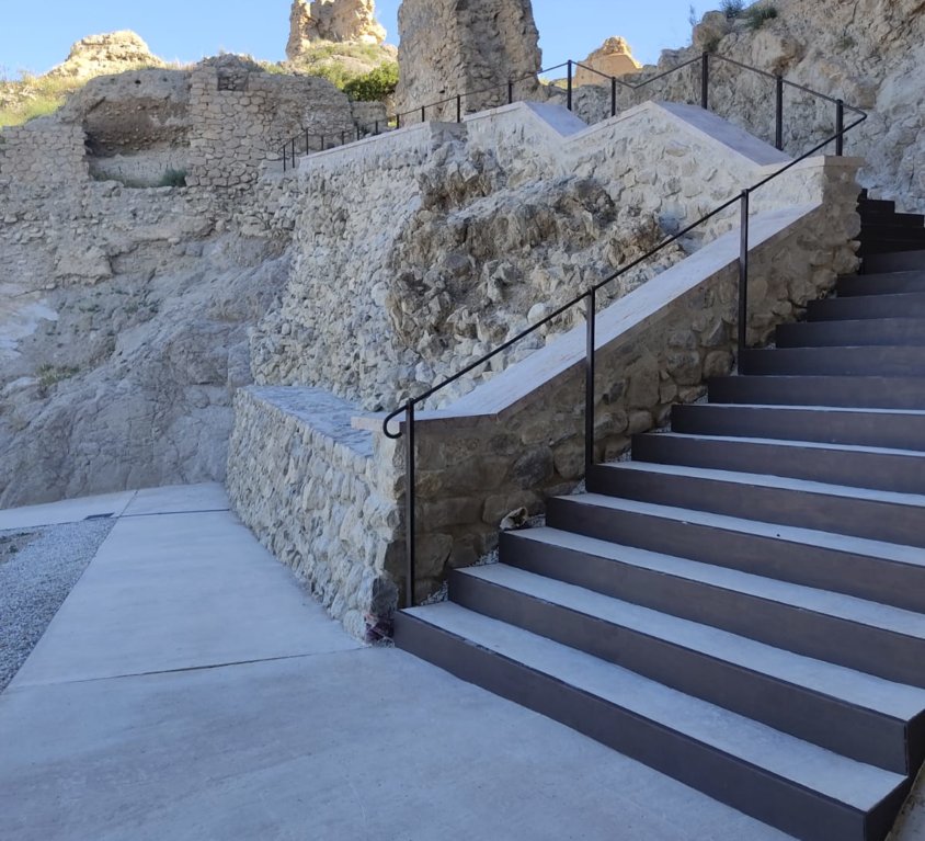 Adecuación de los accesos al castillo de Mula